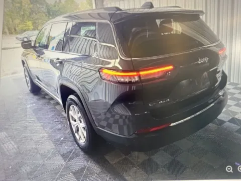 Photos of 2022 Jeep Grand Cherokee L Limited for sale in Plaistow, NH at CarFive Plaistow, NH