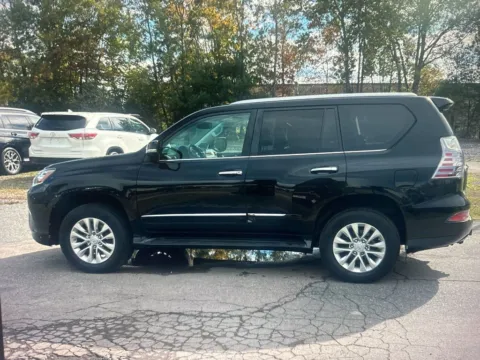 Photos of 2018 Lexus GX 460 for sale in Plaistow, NH at CarFive Plaistow, NH