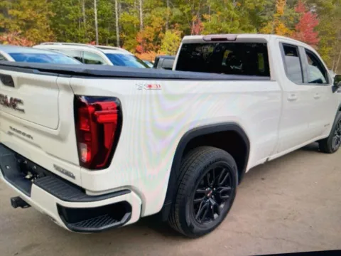 More photos of 2021 GMC Sierra 1500 Elevation at CarFive Plaistow, NH, NH