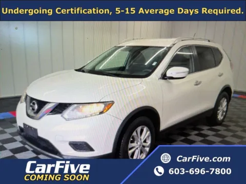White 2015 Nissan Rogue SV for sale in Plaistow, NH