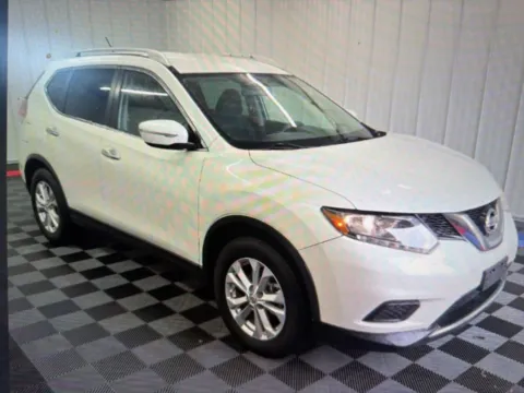 More photos of 2015 Nissan Rogue SV at CarFive Plaistow, NH, NH