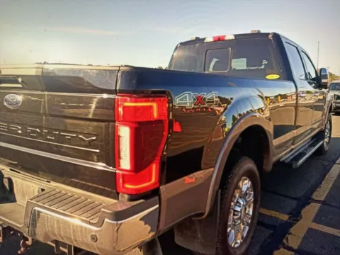 More photos of 2022 Ford F-350SD Lariat at CarFive Plaistow, NH, NH