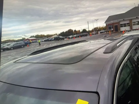 More photos of 2022 Jeep Grand Cherokee Limited at CarFive Plaistow, NH, NH