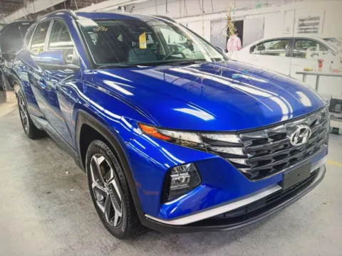 More photos of 2023 Hyundai Tucson SEL at CarFive Plaistow, NH, NH