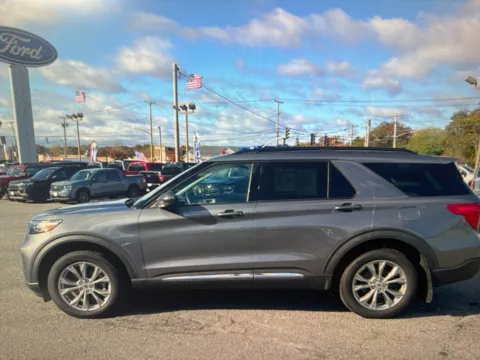 Photos of 2022 Ford Explorer XLT for sale in Plaistow, NH at CarFive Plaistow, NH