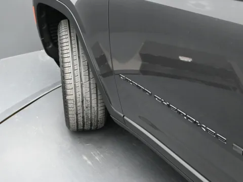 More photos of 2025 Jeep Grand Cherokee Limited at Mike Molstead Motors Chrysler, Dodge, Jeep, and Ram, IA