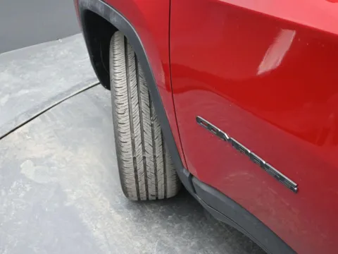 More photos of 2026 Jeep Compass Latitude at Mike Molstead Motors Chrysler, Dodge, Jeep, and Ram, IA