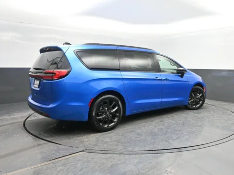 Photos of 2026 Chrysler Pacifica Select for sale in Charles City, IA at Mike Molstead Motors Chrysler, Dodge, Jeep, and Ram