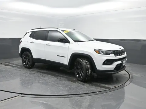 More photos of 2026 Jeep Compass Latitude at Mike Molstead Motors Chrysler, Dodge, Jeep, and Ram, IA