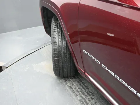 More photos of 2025 Jeep Grand Cherokee Summit at Mike Molstead Motors Chrysler, Dodge, Jeep, and Ram, IA