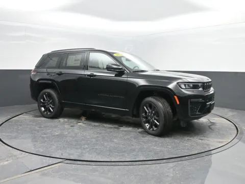 More photos of 2026 Jeep Grand Cherokee Limited at Mike Molstead Motors Chrysler, Dodge, Jeep, and Ram, IA