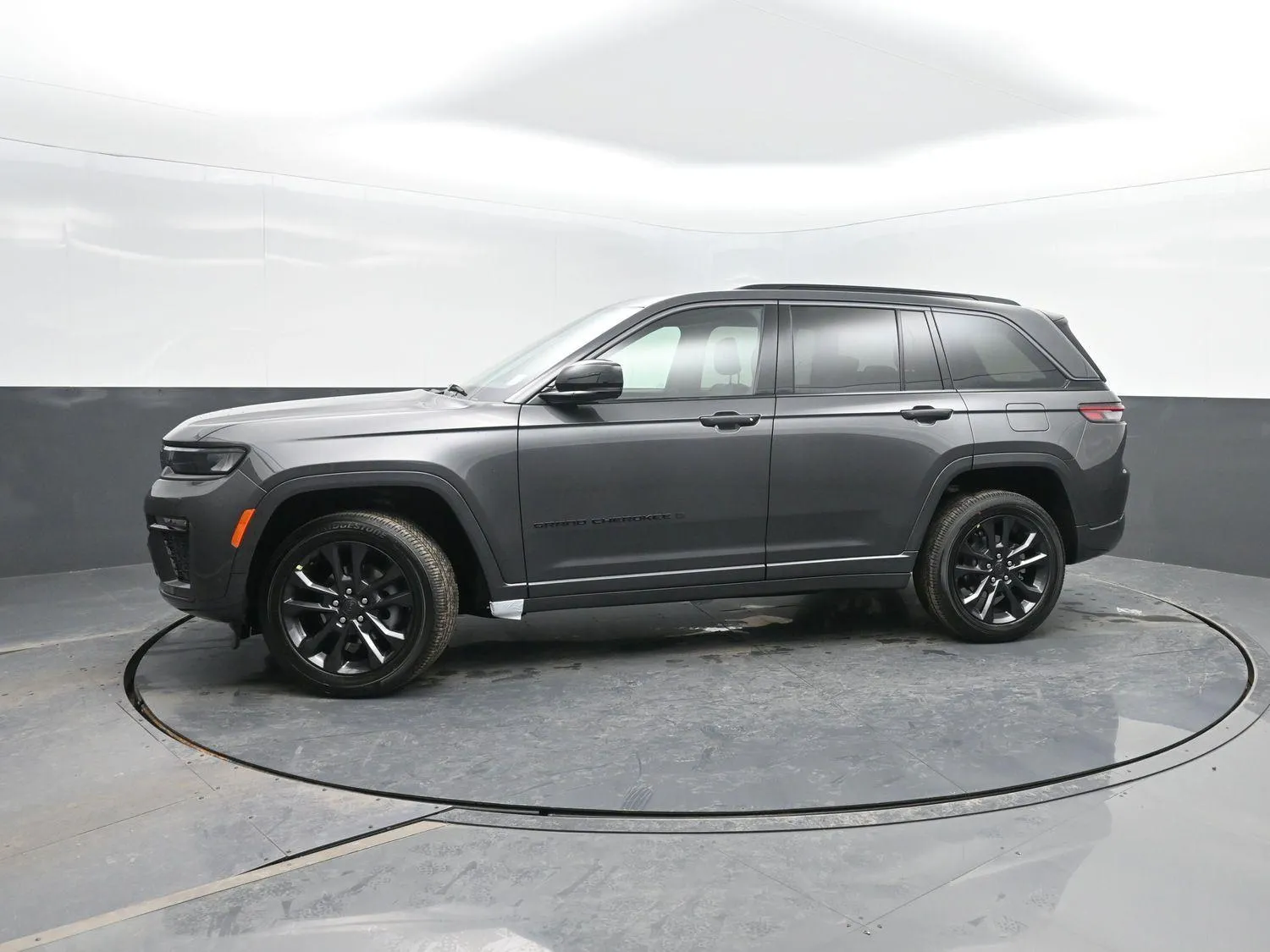 Gray 2026 Jeep Grand Cherokee Limited Reserve for sale in Charles City, IA