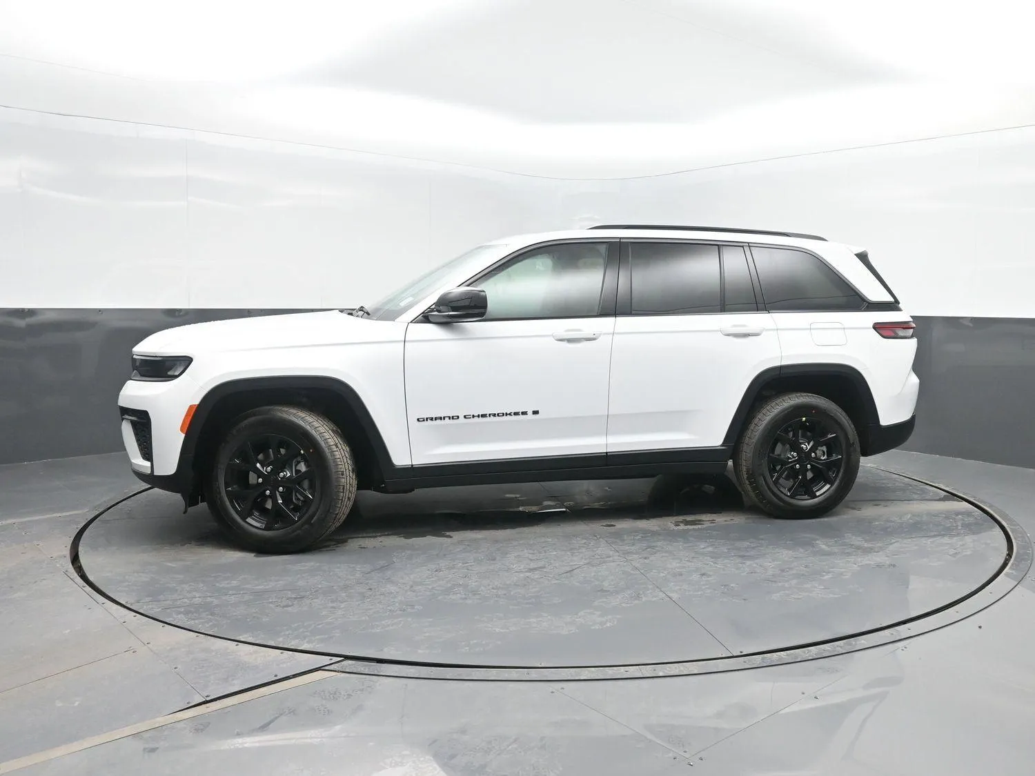 White 2026 Jeep Grand Cherokee Laredo Altitude for sale in Charles City, IA