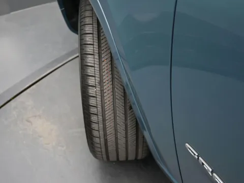 More photos of 2026 Jeep Grand Cherokee L Summit at Mike Molstead Motors Chrysler, Dodge, Jeep, and Ram, IA