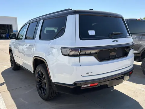 More photos of 2026 Jeep Grand Wagoneer Summit Reserve at Mike Molstead Motors Chrysler, Dodge, Jeep, and Ram, IA