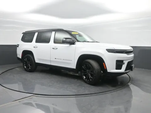 More photos of 2026 Jeep Grand Wagoneer Summit Reserve at Mike Molstead Motors Chrysler, Dodge, Jeep, and Ram, IA