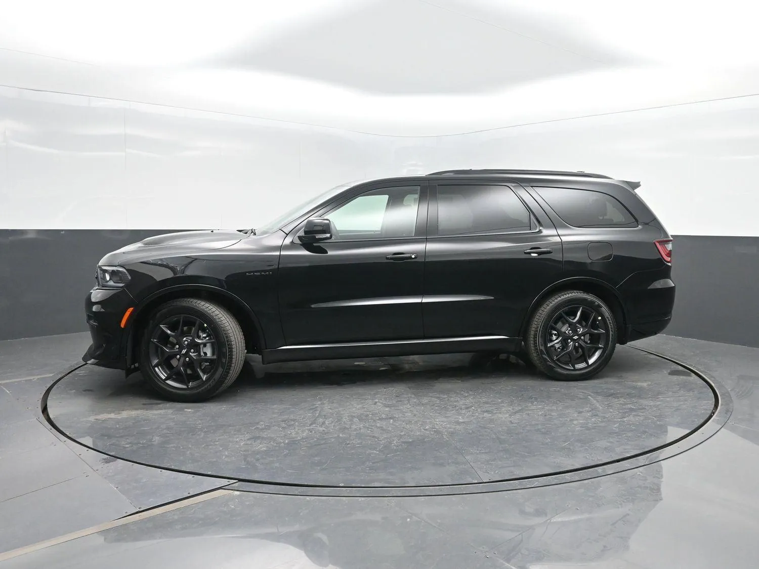 Black 2026 Dodge Durango GT Plus HEMI V8 for sale in Charles City, IA