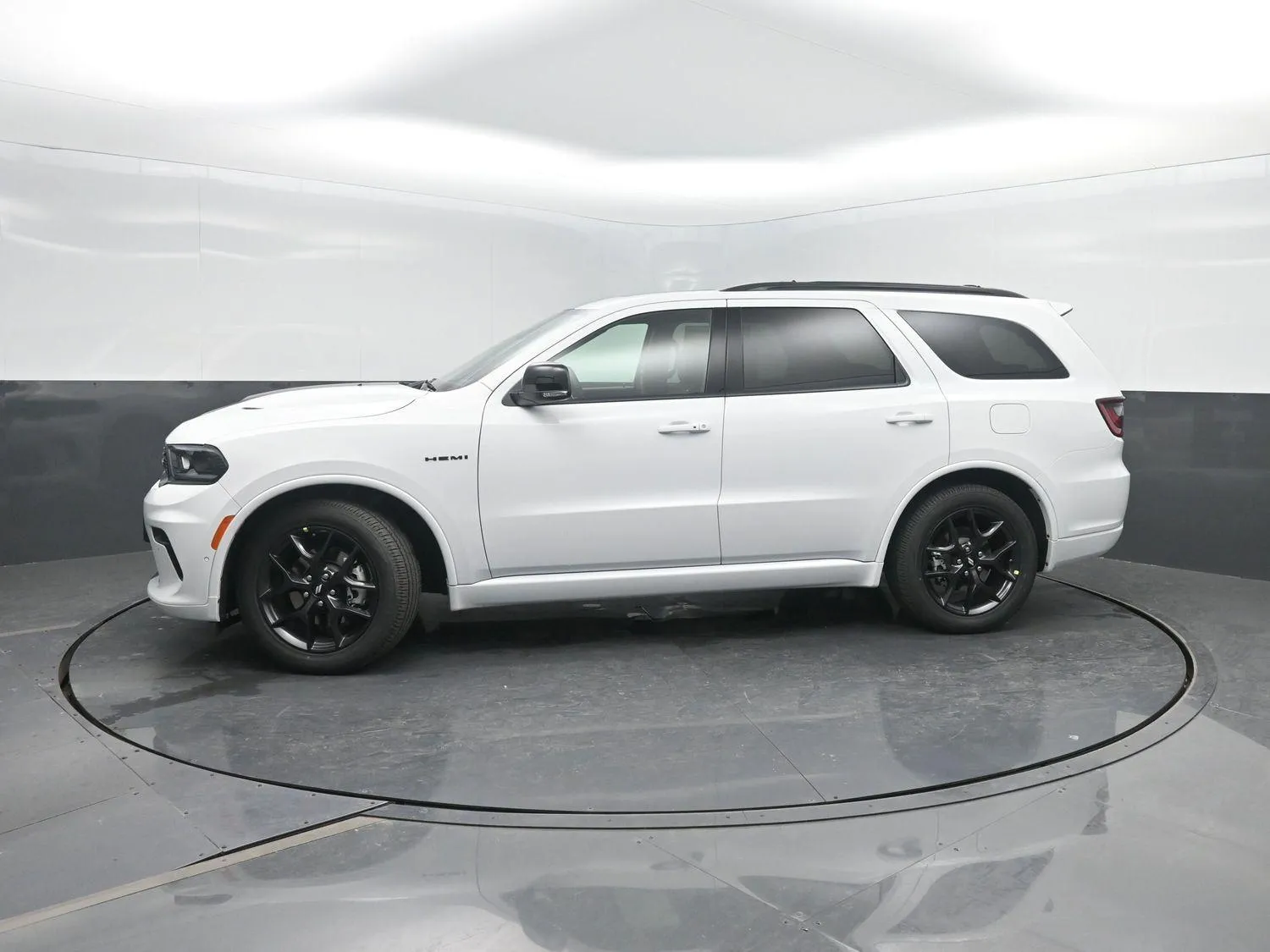 White 2026 Dodge Durango GT Premium HEMI V8 for sale in Charles City, IA