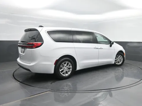 Photos of 2027 Chrysler Pacifica Select for sale in Charles City, IA at Mike Molstead Motors Chrysler, Dodge, Jeep, and Ram