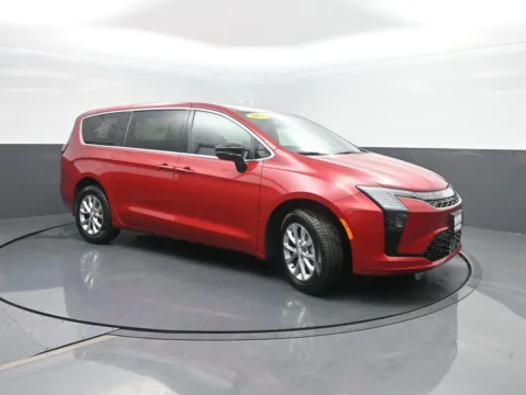 More photos of 2027 Chrysler Pacifica Select at Mike Molstead Motors Chrysler, Dodge, Jeep, and Ram, IA