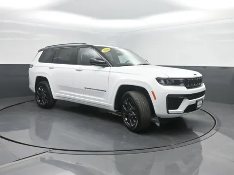 More photos of 2026 Jeep Grand Cherokee L Summit at Mike Molstead Motors Chrysler, Dodge, Jeep, and Ram, IA