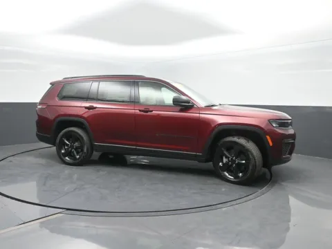 More photos of 2026 Jeep Grand Cherokee L Limited at Mike Molstead Motors Chrysler, Dodge, Jeep, and Ram, IA