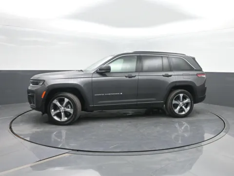 Gray 2026 Jeep Grand Cherokee Limited for sale in Charles City, IA