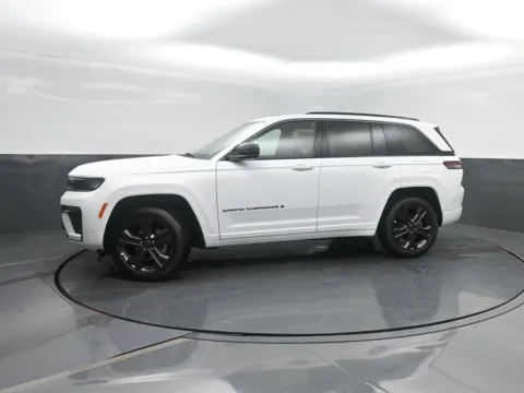 White 2027 Jeep Grand Cherokee Limited Reserve for sale in Charles City, IA