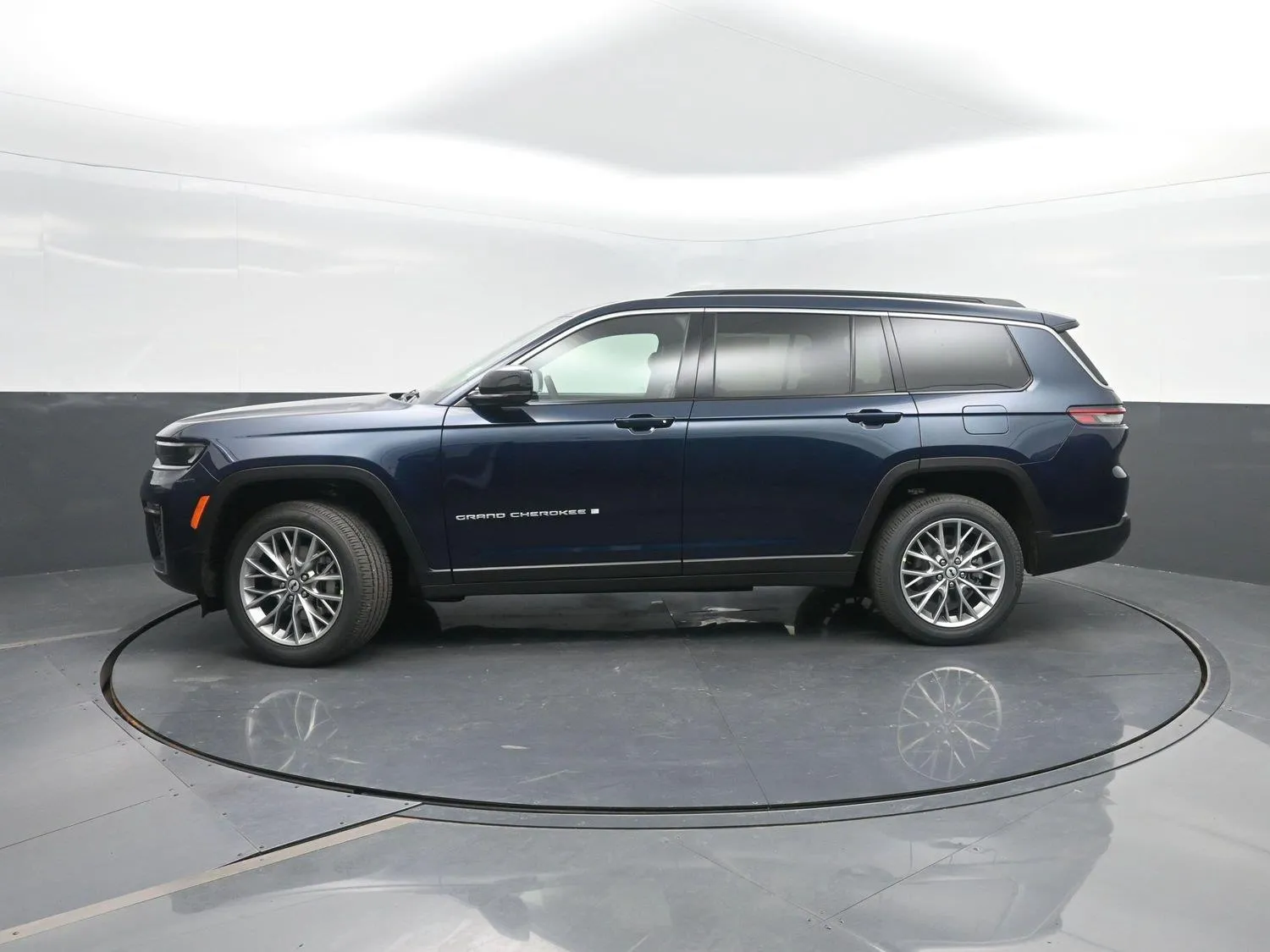 Blue 2027 Jeep Grand Cherokee L Limited for sale in Charles City, IA