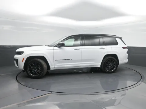 White 2027 Jeep Grand Cherokee L Summit for sale in Charles City, IA