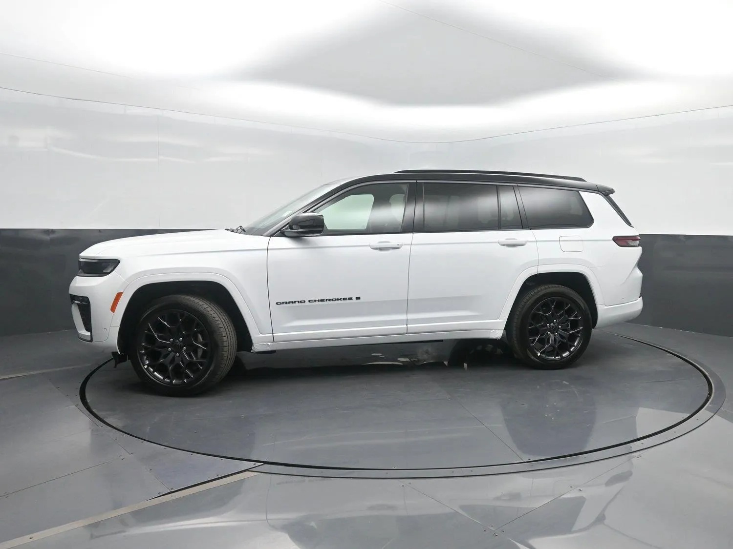 2027 Jeep Grand Cherokee L Summit