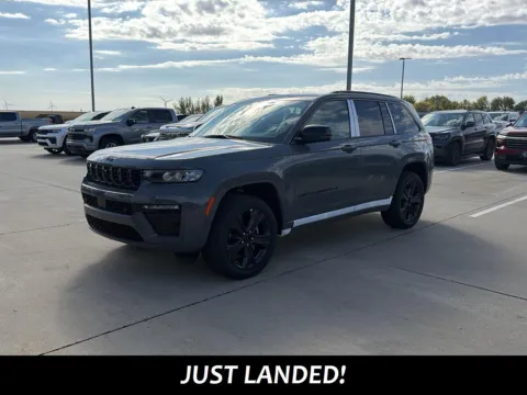 Gray 2027 Jeep Grand Cherokee Limited Reserve for sale in Charles City, IA
