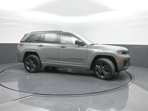 Another view of 2027 Jeep Grand Cherokee Limited Reserve for sale in Charles City, IA at Mike Molstead Motors Chrysler, Dodge, Jeep, and Ram