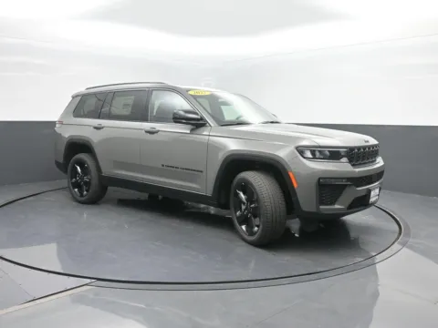 More photos of 2027 Jeep Grand Cherokee L Limited at Mike Molstead Motors Chrysler, Dodge, Jeep, and Ram, IA