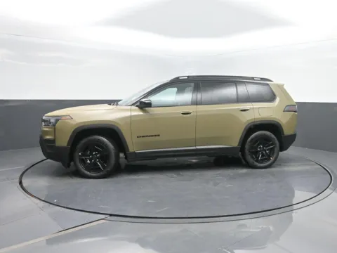 Green 2027 Jeep Cherokee Limited Altitude for sale in Charles City, IA