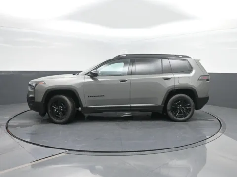 Gray 2027 Jeep Cherokee Limited Altitude for sale in Charles City, IA