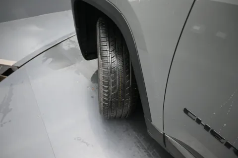 More photos of 2027 Jeep Cherokee Limited Altitude at Mike Molstead Motors Chrysler, Dodge, Jeep, and Ram, IA