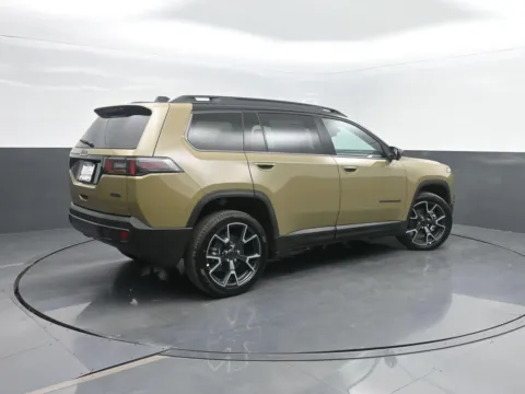 Photos of 2027 Jeep Cherokee Overland for sale in Charles City, IA at Mike Molstead Motors Chrysler, Dodge, Jeep, and Ram