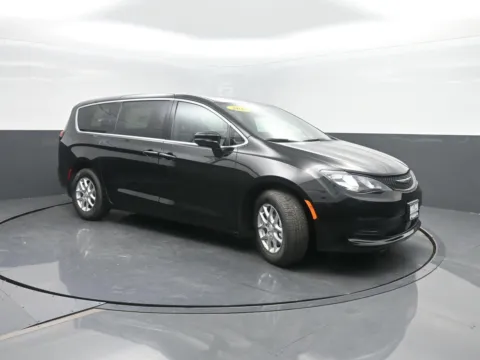 More photos of 2027 Chrysler Pacifica LX at Mike Molstead Motors Chrysler, Dodge, Jeep, and Ram, IA