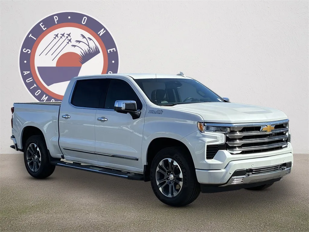 White 2024 Chevrolet Silverado 1500 High Country for sale in Fort Walton Beach, FL