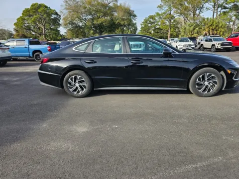 More photos of 2023 Hyundai Sonata Hybrid Blue at Step One Cadillac Fort Walton Beach, FL