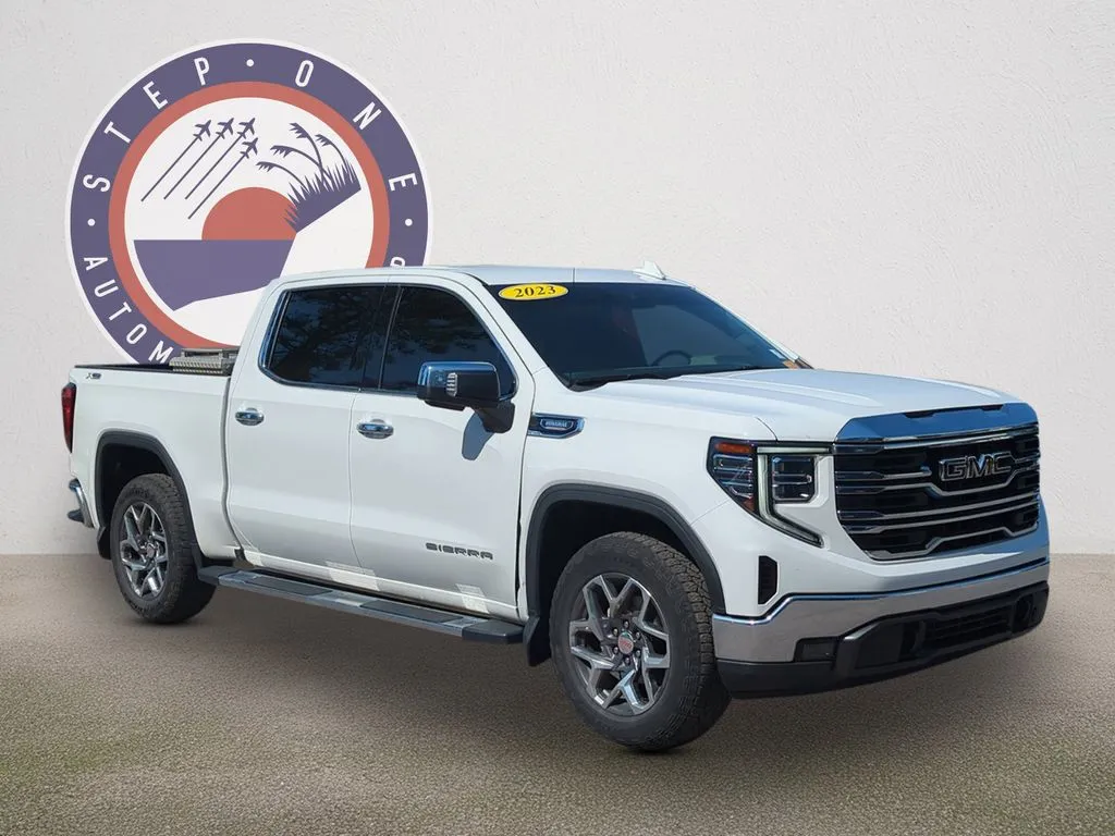 White 2023 GMC Sierra 1500 SLT for sale in Fort Walton Beach, FL