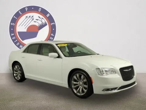 White 2019 Chrysler 300 Touring for sale in Fort Walton Beach, FL
