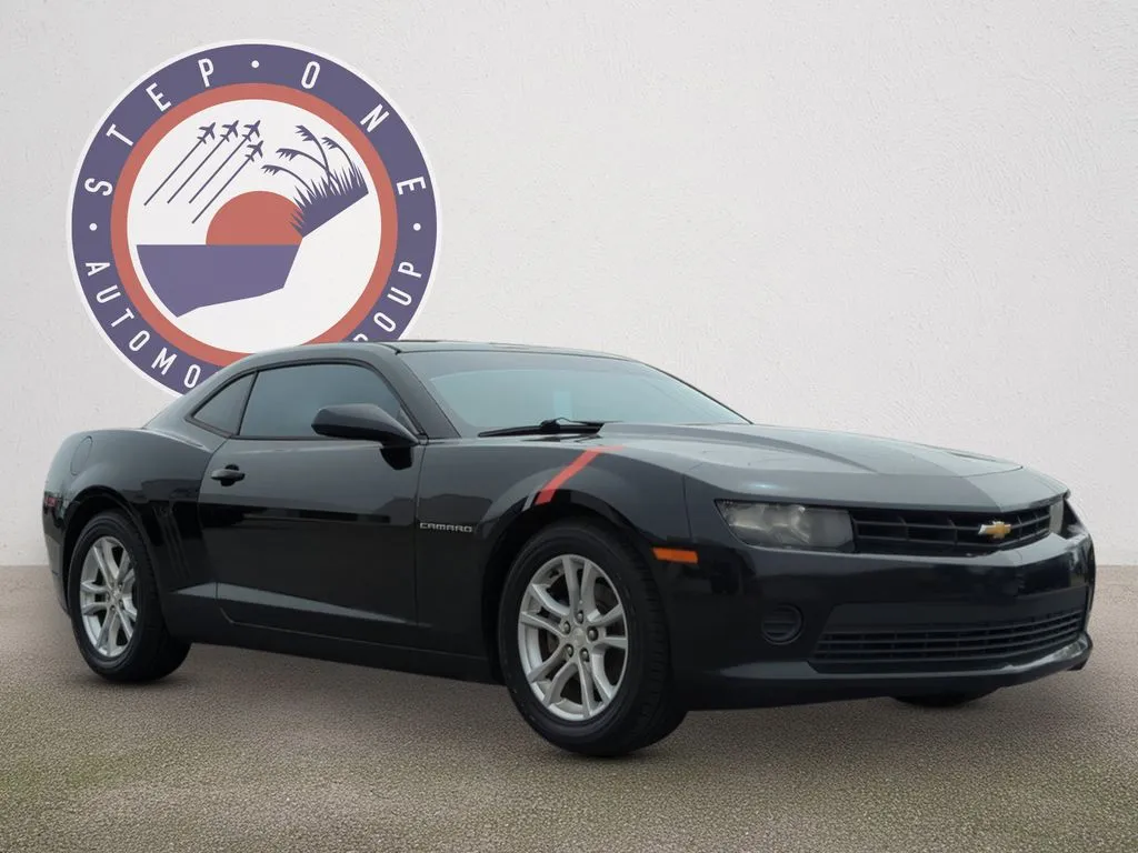 Used 2014 Chevrolet Camaro 2LS with VIN 2G1FA1E30E9200382 for sale in Crestview, FL