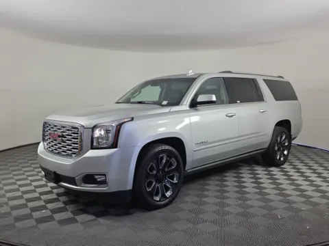 Silver 2019 GMC Yukon XL Denali for sale in Fort Walton Beach, FL