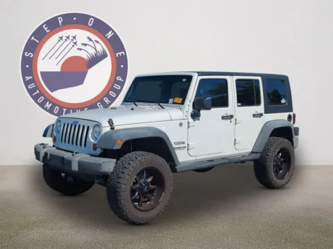 White 2010 Jeep Wrangler Unlimited Sport for sale in Fort Walton Beach, FL