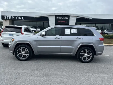 More photos of 2019 Jeep Grand Cherokee Overland at Step One Cadillac Pensacola, FL