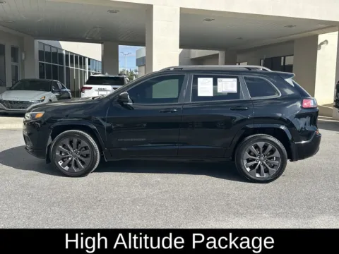 More photos of 2019 Jeep Cherokee Limited at Step One Cadillac Pensacola, FL