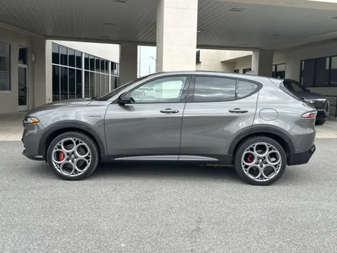 More photos of 2024 Alfa Romeo Tonale Veloce at Step One Cadillac Pensacola, FL