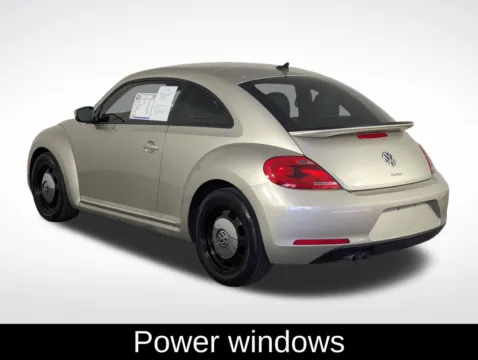 More photos of 2016 Volkswagen Beetle 1.8T SE at Step One Cadillac Pensacola, FL